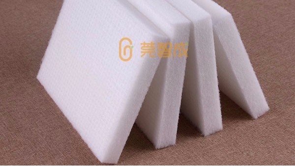 無膠棉生產(chǎn)廠家：床墊選軟的還是硬的？
