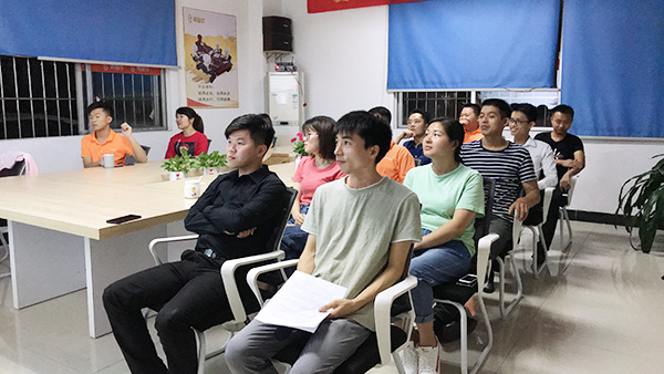 針刺無(wú)紡布廠讀書會(huì)-不疾不徐的堅(jiān)持