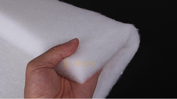 無(wú)膠棉和中空棉有什么區(qū)別？
