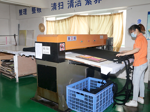 針刺無(wú)紡布