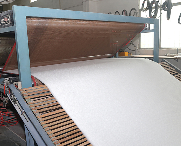 無(wú)膠棉車(chē)間