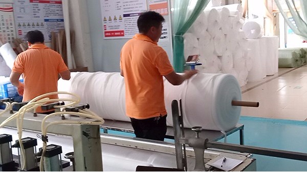 針刺無紡布廠家聯系電話