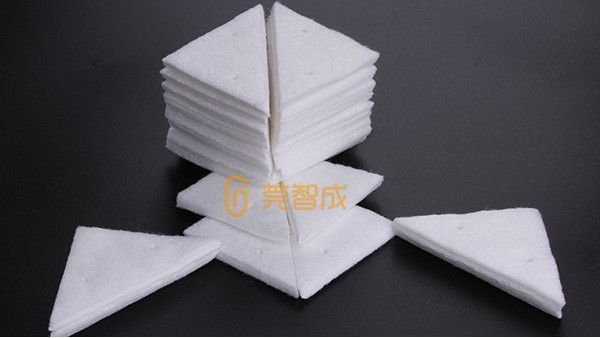 玻璃擦清潔棉在玻璃擦器中起什么作用？